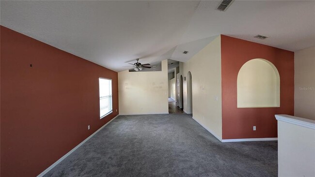 Building Photo - 324 Red Kite Dr
