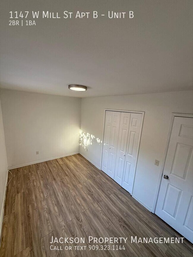 Building Photo - 1147 W Mill St