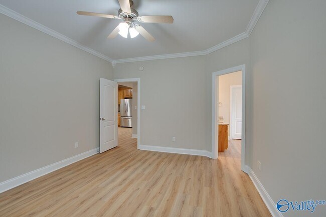 Building Photo - 112 Autumn Branch Dr