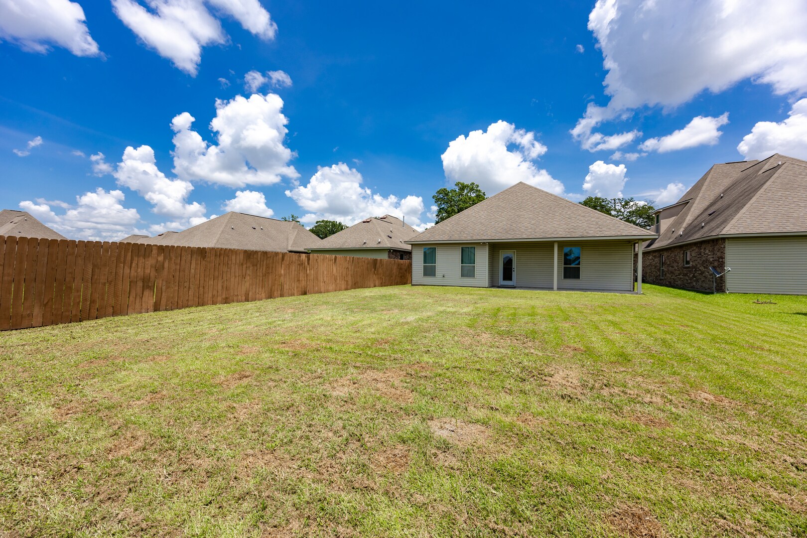 Building Photo - 8578 Arabella Ave