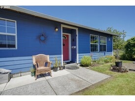 Building Photo - 909 Madrona Ave