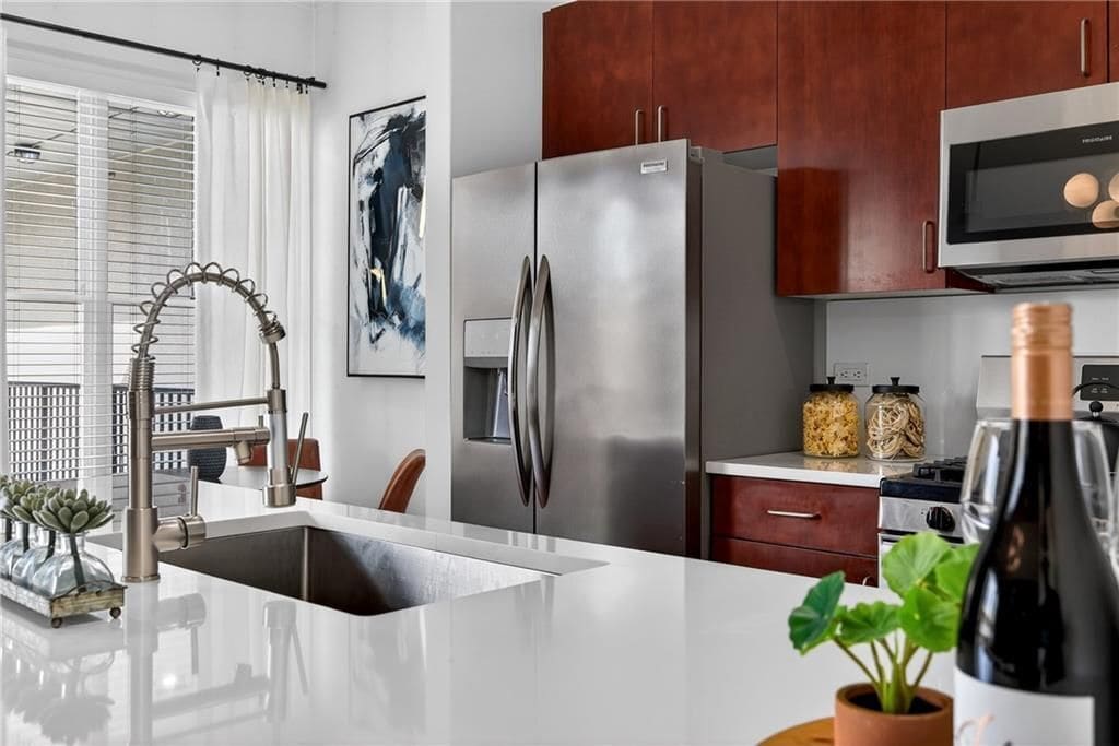 Building Photo - 384 Ralph McGill Blvd NE