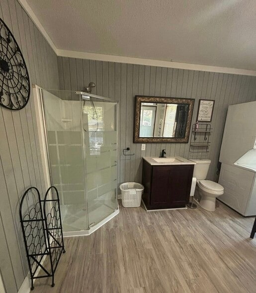 Building Photo - 6873 Foxchase Cir