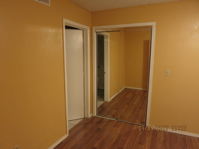 Building Photo - 6737 S Peoria Ave