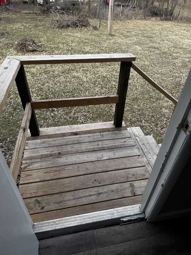 Building Photo - Clark St - Duplex for rent