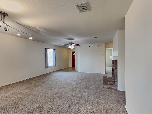 Building Photo - 708 Moss Glen Trail
