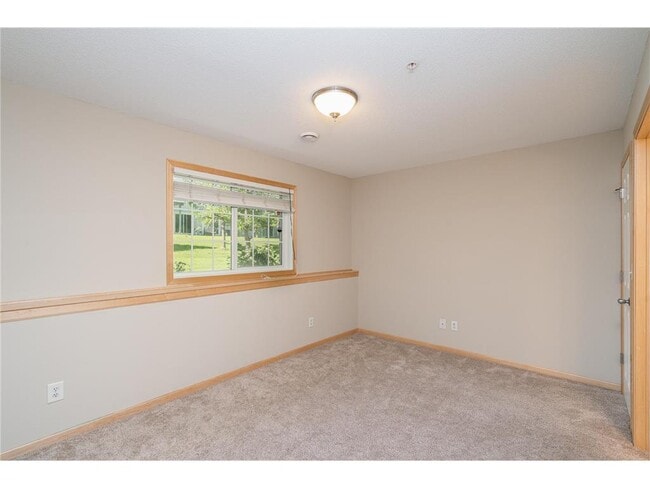 Building Photo - 15577 Junegrass Ln