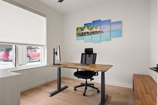 Building Photo - 4404 Mt Vernon Dr