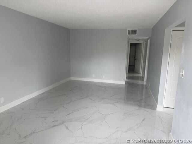 Building Photo - 4210 Riverside Dr