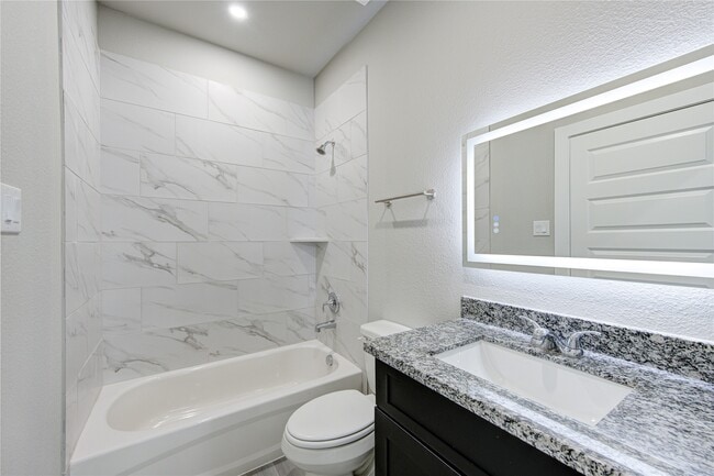 Building Photo - 8155 Tate St