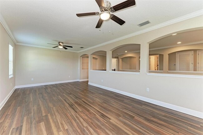 Building Photo - 4789 Vasca Dr