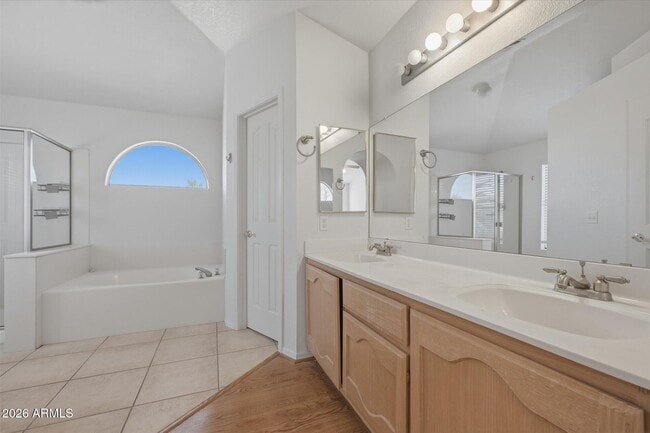 Building Photo - 202 S Del Pueblo St