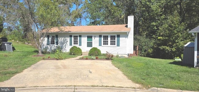Building Photo - 125 Oakview Dr SE