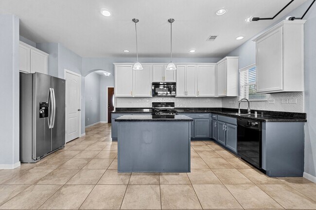 Building Photo - 28434 Lockeridge Creek Dr