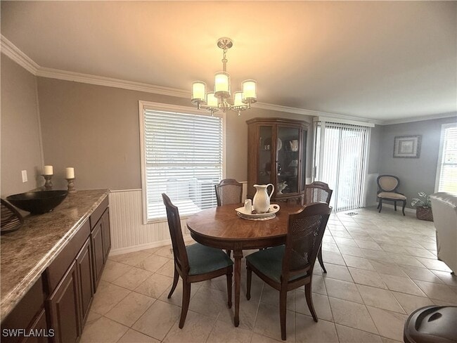 Building Photo - 455 Jacaramba Ct
