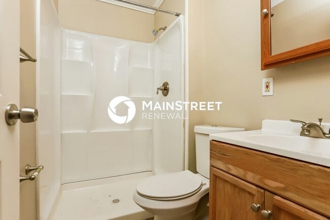 Building Photo - 4 Bedroom Pet-Friendly Home in Florissant,...
