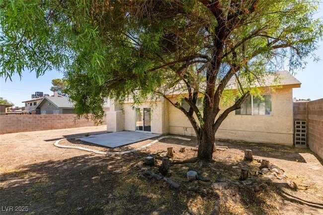 Building Photo - 5656 Maceta Ave
