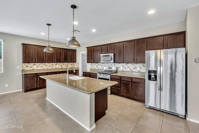 Building Photo - 22771 E Via Del Palo