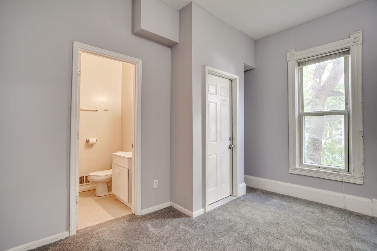 Building Photo - 3108 Colfax Ave S