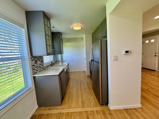 Building Photo - Bittersweet memories, Full Beautiful Remodel Highly Desired Lincoln Neighborhood