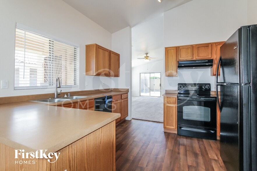 Building Photo - 17750 N White Horse Trail
