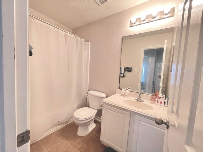 Building Photo - 25235 Boulder Bend Ln