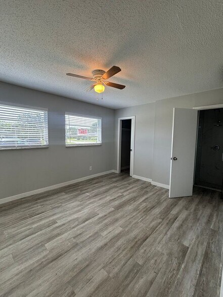 Building Photo - 9109 Bamboo Dr