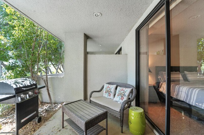 Building Photo - Furnished 2-Bed, 2-Bath Condo in Gainey Ranch