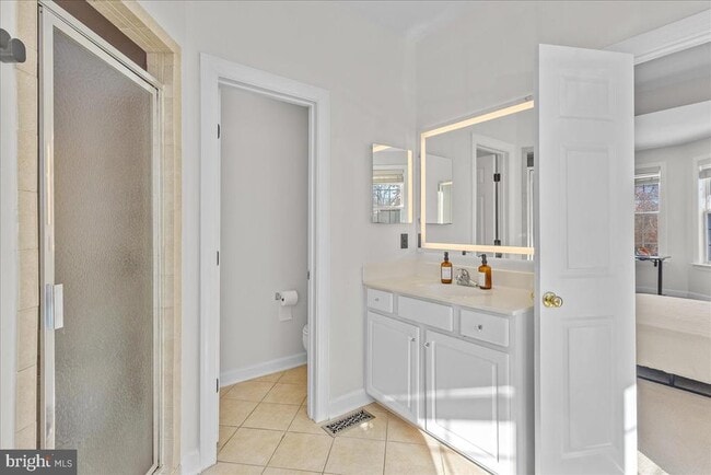 Building Photo - 2206 Green Ginger Cir