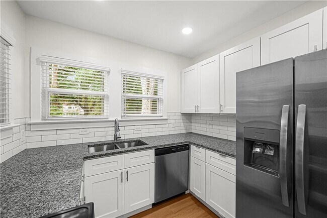Building Photo - 5383 Tilly Mill Rd