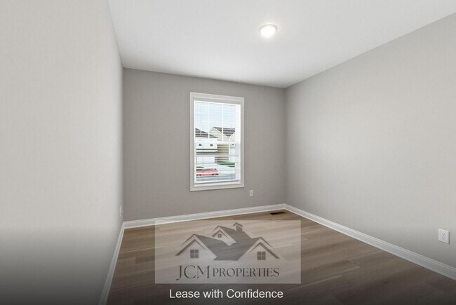 Building Photo - 113 Lambert Fld