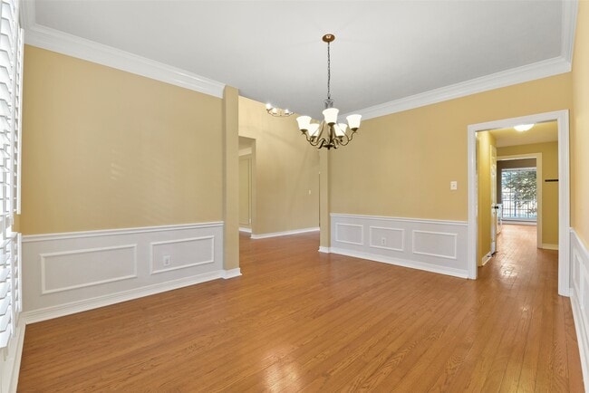 Building Photo - 1915 Lytham Ln