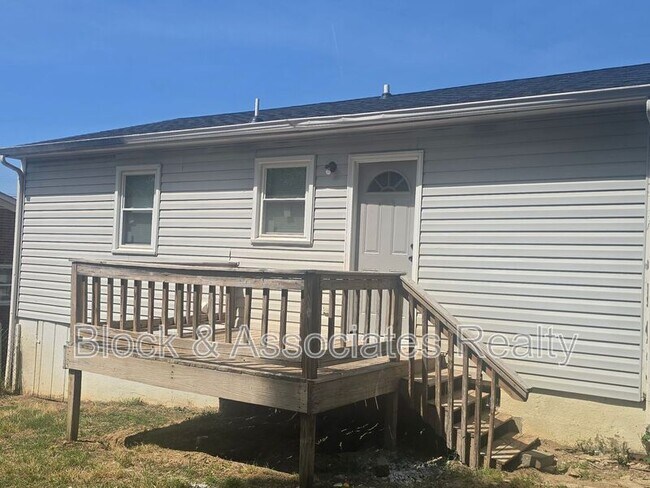 Building Photo - 1109 Garrison St