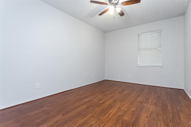 Building Photo - 738 Opal Ln