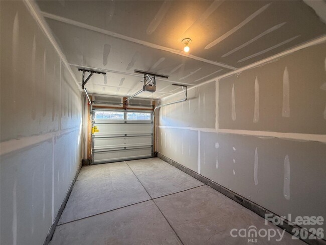 Building Photo - 158 Jameson Pk Dr