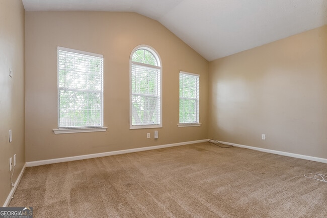 Building Photo - 437 Summer Hill Cir