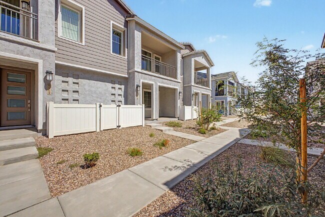 Building Photo - Live the Hawes Crossing Lifestyle – Pool, Pickleball & More! Internet included in the rent!
