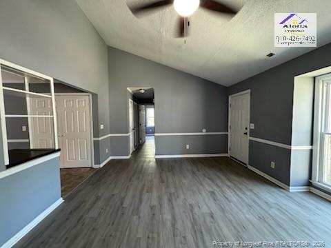 Building Photo - 5716 5 Sisters Ct