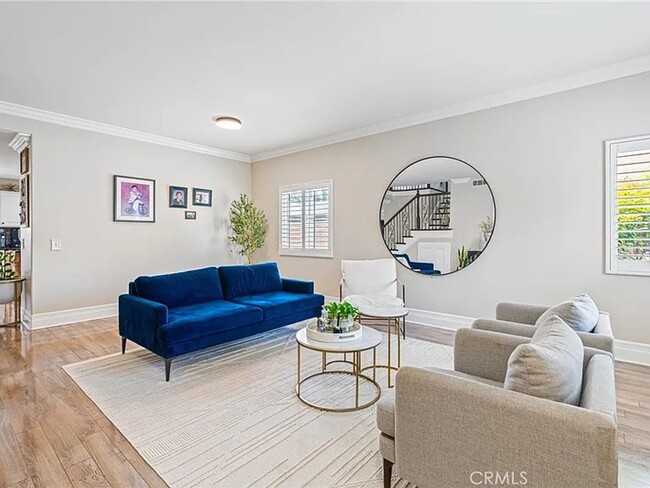 Building Photo - Absolutely Stunning home in Eastvale & loc...