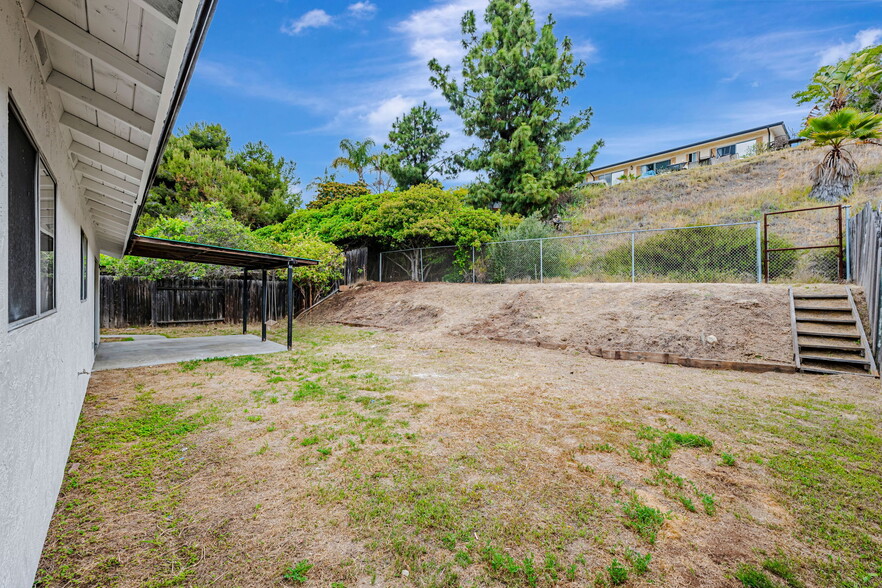 Building Photo - 6046 Reo Pl