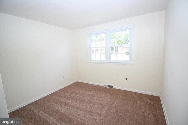 Building Photo - 836 Townsend Blvd