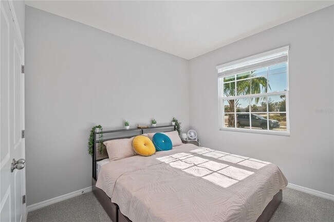 Building Photo - 5223 NW 48th Pl