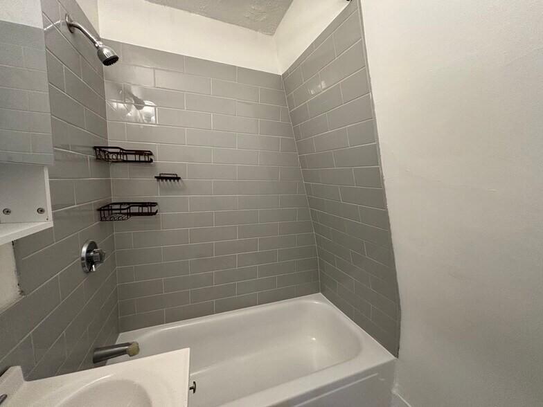 Building Photo - 219 Washington St