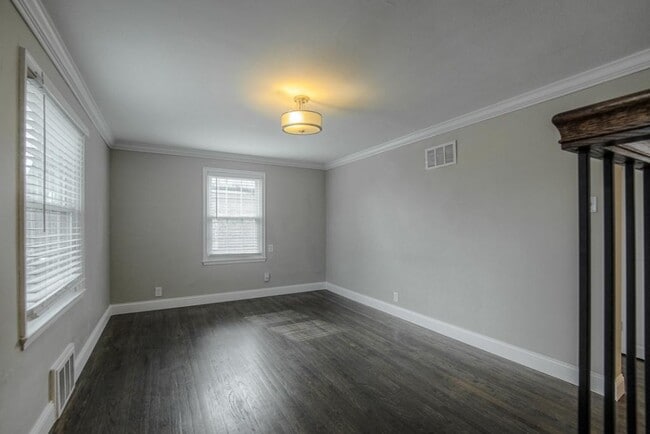 Building Photo - 7728 Walnut St