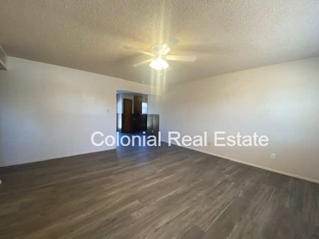 Building Photo - Cozy 3 Bedroom 2 Bath home