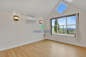 Building Photo - Move-In Ready 3-Bed, 3.5-Bath Home in Prime Location