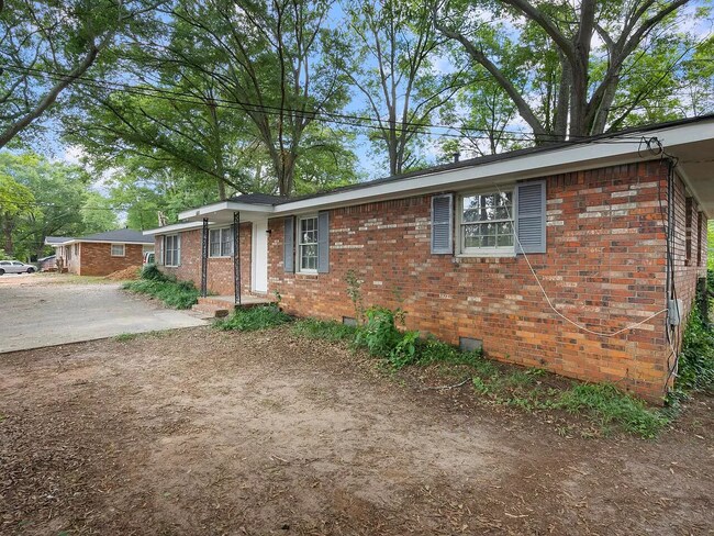 Building Photo - 2540 Joe Jerkins Blvd