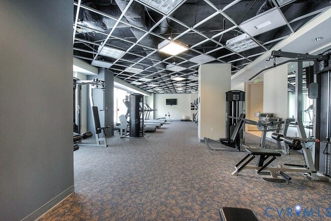 Building Photo - 301 Virginia St