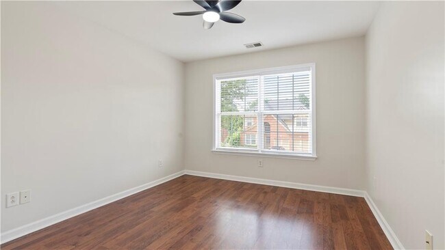 Building Photo - 4835 Silver Leaf Dr