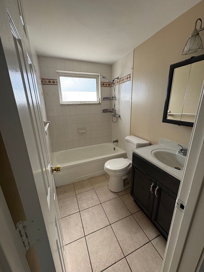 Building Photo - 2/2 available now!